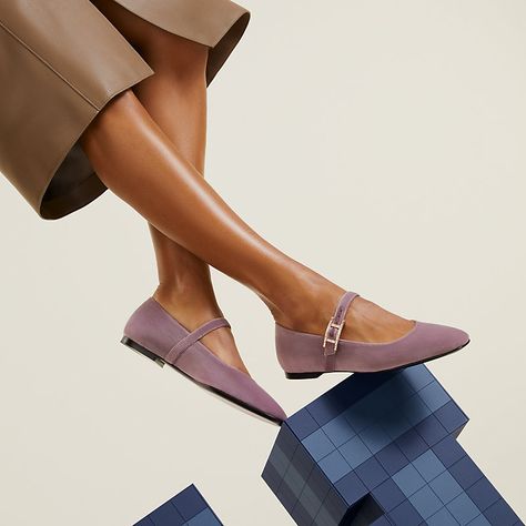 Jane ballet flat | Hermès USA Flat Shoes Women Classy, Hermes Flats, Ivory Ballet Flats, Square Shoes, Mary Jane Ballet Flats, Preppy Chic, Hermes Shoes, Subtle Elegance, Lace Socks