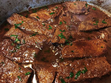 Beef Eye Round Steak, Beef Round Steak Recipes, Bottom Round Steak Recipes, Round Eye Steak Recipes, Smothered Round Steak, Beef Bottom Round Steak, Top Round Steak Recipes, Tenderized Round Steak, Steak Gravy