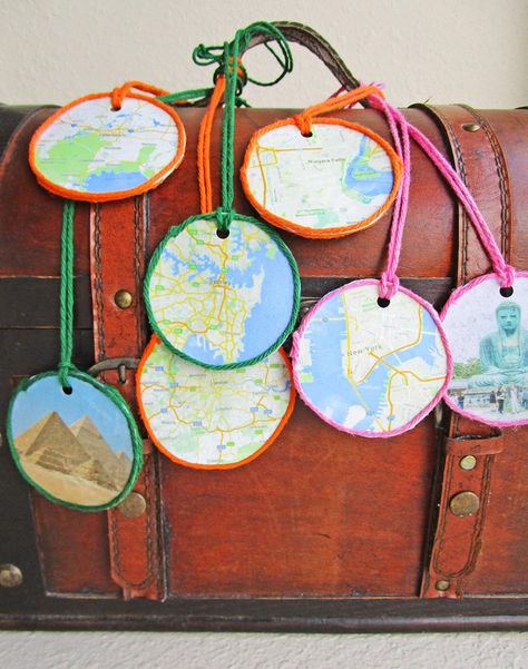 Me on the Map - Activities, games, crafts, printables - These activities will keep the kids busy this summer! Diy Map, Travel Map Diy, Map Crafts, Travel Crafts, Map Pendant, Diy And Crafts Sewing, Travel Map, Travel Diy, Craft Projects For Kids