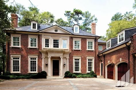 Brick Window, Trendy House, Brick Exterior House, English Manor, Georgian Homes, English Country House, Dream House Exterior, Colonial House, Exterior Brick