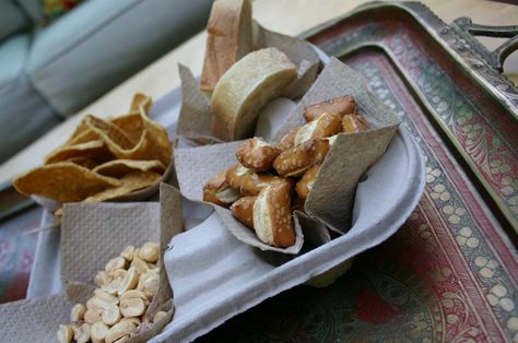 repurpose cup holders....They thought I was Crazy!! Fast Food Drinks, Craft Board, Moms Crafts, Snack Tray, Farmer's Market, Drink Holder, Serving Set, Cup Holders, Repurpose