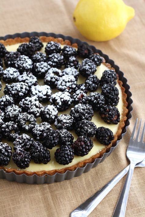 Blackberry Tart, Blackberry Dessert, Lime Tart, Blackberry Recipes, Tart Dessert, Sweet Pie, Baking Blog, Fruit Tart, Eat Dessert First