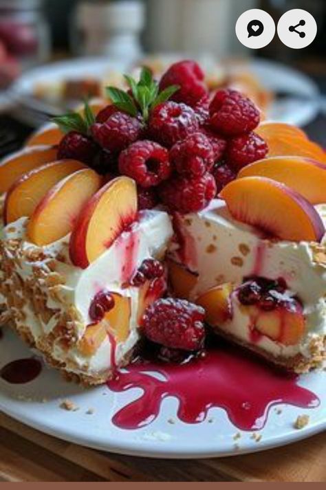 Cheesecake And Cake Recipes, Peach And Raspberry Cheesecake, Summer Berry And Peach Cheesecake, Peach Raspberry Cheesecake, Summer Treats Desserts, Fruit Layer Cake, Summer Baked Goods, Summer Cheesecake Recipes, Fruity Cheesecake