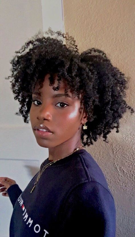 @theeprettybaby 2023 Haircut Trends, Haircut 2023, Baddie Outfit, Type 4 Hair, Pelo Afro, Dark Skin Beauty, Natural Hair Beauty, Natural Hair Inspiration, Short Haircut