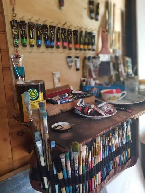 DIY. Oil painting station. At home art studio. At Home Art Studio, Home Art Studio, Diy Oil Painting, Painting Station, Art Studio At Home, Studio Ideas, Home Studio, Art Studios, Art Studio