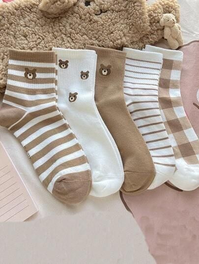 Cute Socks Aesthetic, Work Background, Neutral Socks, Aesthetic Socks, Pretty Socks, Socks Aesthetic, Kawaii Socks, Sock Outfits, Aesthetic Boys