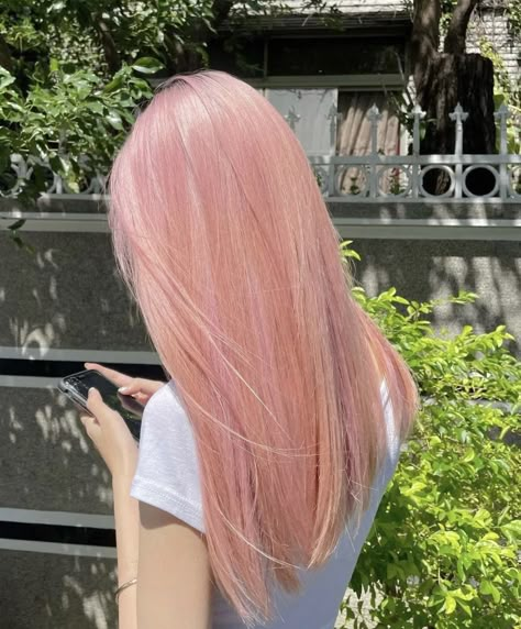 Light Pink Hair, Korean Hair Color, Creative Hair Color, Cute Hair Colors, Dyed Hair Inspiration, Pretty Hair Color, Hair Color Pink, Dye My Hair, Hair Dye Colors