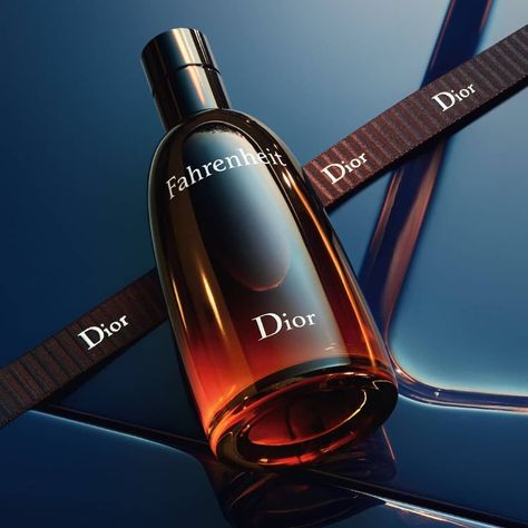 Dior Fahrenheit, Perfume Dior, Koleksi Parfum, Best Fragrance For Men, Perfume Photography, Dior Perfume, Perfume And Cologne, Best Fragrances, Best Perfume