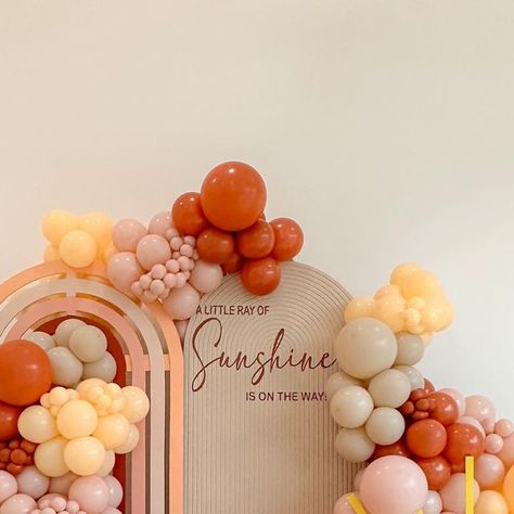 Tania DFW Balloon Stylist on Instagram: "☀️A little ray of Sunshine is on the way! ☀️  Thank you to our sweet client for trusting us! My client wanted a Sun so we customized a Sun! 🫶🏼☀️  Beautiful venue @thelumenroom  Vinyl by @any_time_print 🫶🏼  #dfw #lumenroom #dfwballoons #dfwartist #sunshine #firstyear #babyshower #plano #dallas" Our Little Ray Of Sunshine Is On The Way, A Little Sunshine Is On The Way, A Ray Of Sunshine Baby Shower Ideas, Our Ray Of Sunshine Baby Shower Theme, Sun Balloon Arch, A Little Ray Of Sunshine Is On The Way, You Are My Sunshine Baby Shower Ideas, Fall Party Decorations, Sunshine Baby Showers