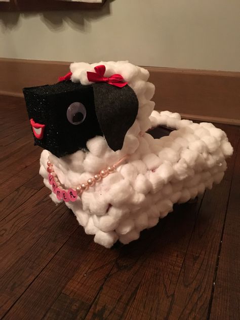 Sheep valentine box Sheep Valentine Box Ideas, Valentines Box Ideas, Valentine's Boxes, Valentine Box Ideas, Valentine Card Box, Box Valentine, Valentine Boxes, Valentines Box, Valentine Day Boxes