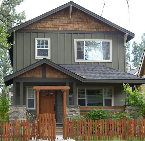 Exterior Design Craftsman, Cushing Green Benjamin Moore Exterior, Green House White Windows Black Trim, Stained Shiplap Wall Bedroom, Green Exterior Barndominium, Midwest Exterior House Colors, Rustic Cabin Siding Ideas, Modern Industrial Farmhouse Exterior, Green Sided House