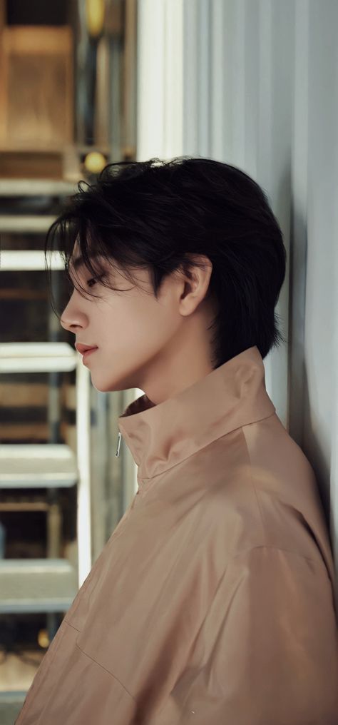 Joshua Side Profile, Joshua Hong Photoshoot, Joshua Photoshoot, Joshua Lockscreen, Hong Joshua, Svt Joshua, Seventeen Joshua, Carat Seventeen, Hong Jisoo