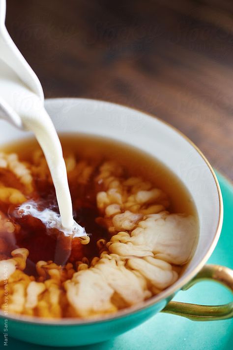 Tea Pouring Photography, Milk Pouring Photography, Tea Cups Photography, Tea And Milk Aesthetic, Tea With Milk Aesthetic, Beautiful Tea Cups, Cream Tea Aesthetic, Tea Cup Photography, Hot Tea Aesthetic