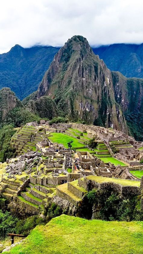 7 World Wonders, Peru Machu Picchu, Peru Vacation, Peru Beaches, Machu Picchu Peru, Cusco Peru, Peru Travel, Ancient Ruins, Dream Vacation