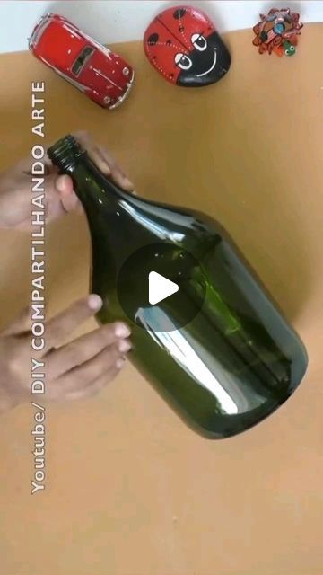 Glass Bottle Diy Projects, Glass Bottle Diy Decoration, Bottles Decoration Diy, Bottle Art Projects, Glass Bottle Diy, Diy Glass Bottle Crafts, Wine Glass Crafts, Wine Bottle Art, Glass Bottles Art