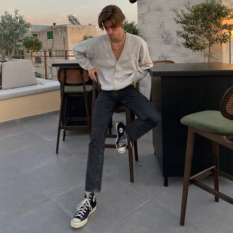 Converse Black Outfit, Black Converse Outfit Men, Fashion Aesthetic Outfits, Spiritual Fashion, Mens Casual Outfits Summer, Black Men Street Fashion, City Boy, Street Style Outfits Men, Outfits With Converse