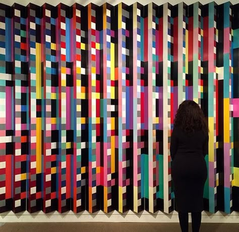 Yaacov Agam "untitled"•1980 Yaacov Agam, Experiential Graphic Design, Subtractive Color, Environmental Graphic Design, Perspective Art, Kinetic Art, Painting Collage, Jewish Art, Marathons