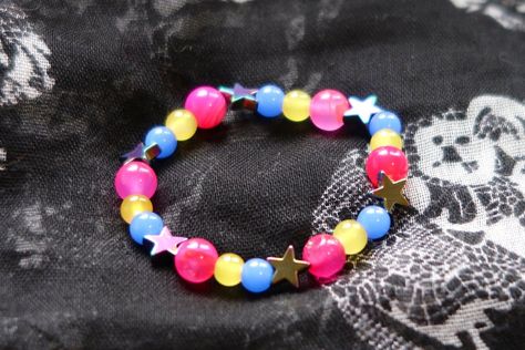 Pansexual Panromantic Pride Flag Star Beaded Gemstone Bracelet, Stretchy Beaded Bracelet, LGBTQ Bracelet, Pansexual Gifts by FrogsMakingToast on Etsy Pride Bracelet Diy Beads, Pansexual Jewelry, Pansexual Gifts, Pansexual Bracelet, Lgbtq Bracelet, Ombre Fringe Earrings, Pan Bracelet, Lgbtq Gifts, Pan Flag