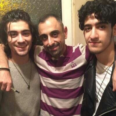 Zayn with his uncle and jawaad Zayn Malik Family, I Just Miss You, Zayn Malik Photos, Zayn Malik Pics, Marvel Images, Avatar Couple, Perfect Boy, Body Reference, Reference Poses