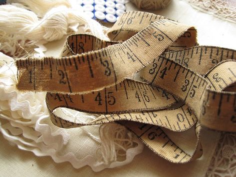 cloth measuring tape | ilena corr | Flickr Seamstress Aesthetic, Vintage Sewing Rooms, The Dressmaker, Dress Maker, Vintage Sewing Notions, Sewing Basket, Vintage Sewing Machine, Vintage Cloth, Vintage Sewing Machines