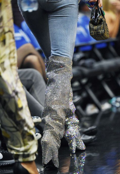 Kendall Jenner wore a pair of £6,855 Saint Laurent crystal boots to a basketball game this weekend. Click here to see and shop her look! Sparkly Boots Outfit, Sparkle Lingerie, Diamond Boots, Bratz Boots, Crystal Boots, Kendall Jenner Body, Fashion Outfits Dresses, Wardrobe Refresh, Sequin Boots