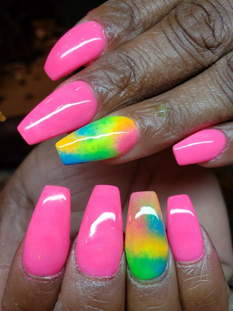 Neon Tye Dye Nails, Summer Tye Dye Nails, Neon Pink And Yellow Ombre Nails, May Dip Nails Ideas 2024, Neon Tie Dye Nails, Neon Nail Ideas Summer Pink, Bright Nails 2023, Lime Green And Hot Pink Nails, Hot Pink Nails With Design Neon