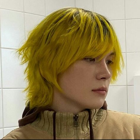 Yellow Hair Boy, 50 Hair, Men Hair Color, Dyed Hair Inspiration, Aesthetic People, Yellow Hair, Uzzlang Girl, Hair Reference, Boy Hairstyles