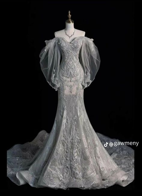 Wedding Dresses Fairy, Westwood Wedding Dress, Vivienne Westwood Wedding Dress, Vivienne Westwood Wedding, Pretty Wedding Dresses, Old Fashion Dresses, Dream Wedding Ideas Dresses, Prom Dress Inspiration, Fantasy Gowns