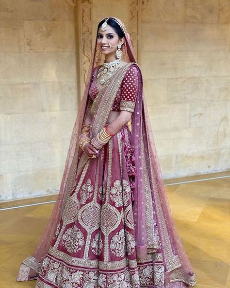 Turkish Rose Is The Freshest Bridal Colour For 2020 Brides! Bride Lehangas, Indian Bride Dresses, Bridal Lehenga Designs, Latest Bridal Lehenga, Wedding Lehenga Designs, Indian Bride Outfits, Bridal Lehenga Collection, Designer Bridal Lehenga, Indian Bridal Lehenga