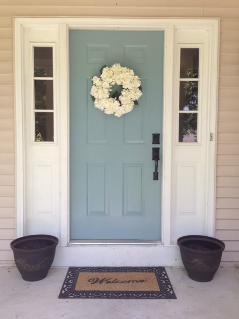 New fresh look for summer! Benjamin Moore Williamsburg Wythe Blue Front Door Entrance Decor, Gray Front Door Colors, Entrance Decor Ideas, Farmhouse Entrance, Wythe Blue, Exterior Door Colors, Cottage Front Doors, Front Door Interior, Front Door Farmhouse