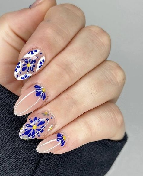 Portuguese Nail Art, Mexican Pottery Nails, Mexican Nail Art Mexico, Mexican Tile Nails, Mexico Nail Ideas, Mexico Vacation Nails, Mexican Inspired Nails Mexico, Talavera Nails, Spanish Tile Nails