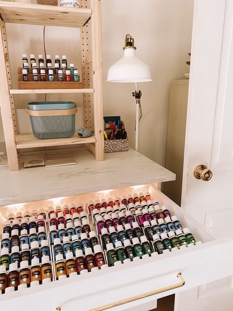 Essential Oil Rack, Essential Oils Organization, Oil Rack, Sweet Husband, Turkey Decor, Essential Oil Diffuser Blends Recipes, Work Trip, Essential Oils Guide, Beautiful Office