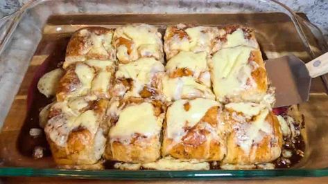 Hawaiian Roll Cheesecake Danish Recipe Hawaiian Cheesecake Danish, Cheesecake Danish, Roll Cheesecake, King Hawaiian Rolls, Danish Recipe, Hawaiian Roll, Brunch With Friends, Diy Joy, Danish Food