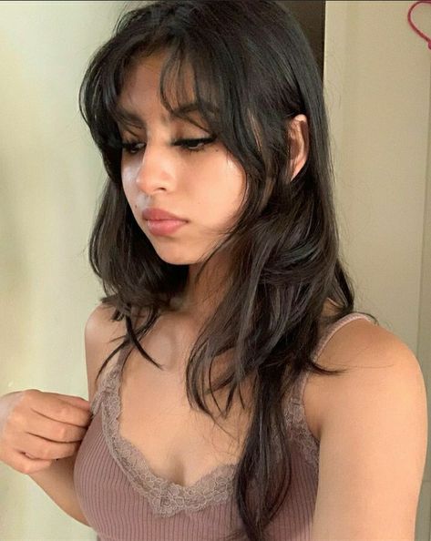 Wispy Curtain Bangs Square Face, Wispy Curtain Bangs And Layers, Short Layers With Wispy Bangs, Face Frame Bangs Wavy Hair, Hair Inspo Color Shoulder Length, Wispy Face Framing Bangs Curly Hair, Wispy Fringe Curtain Bangs Long Hair, Semi Long Haircut For Women, Wispy Side Bangs Medium Hair