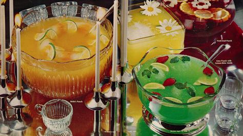 10 Lessons We Could All Learn From 1960s Cocktail Parties 60s Food, Sixties Party, 70s Dinner Party, Party Punches, 70s Theme Party, 1960s Party, 60s Party, Fondue Party, Cocktail Party Food