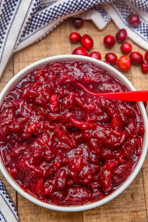 Easy Cranberry Sauce made with just four ingredients and in just 10 minutes! You'll never buy the canned variety again! | #cranberry #sidedish #holidays #thanksgiving #christmas #cranberrysauce #dinnerthendessert Cranberry Sauce Thanksgiving, Best Cranberry Sauce, Easy Cranberry Sauce, Cranberry Thanksgiving, Cranberry Orange Sauce, Canned Cranberries, Chunky Chef, Canned Cranberry Sauce, Cranberry Sauce Recipe