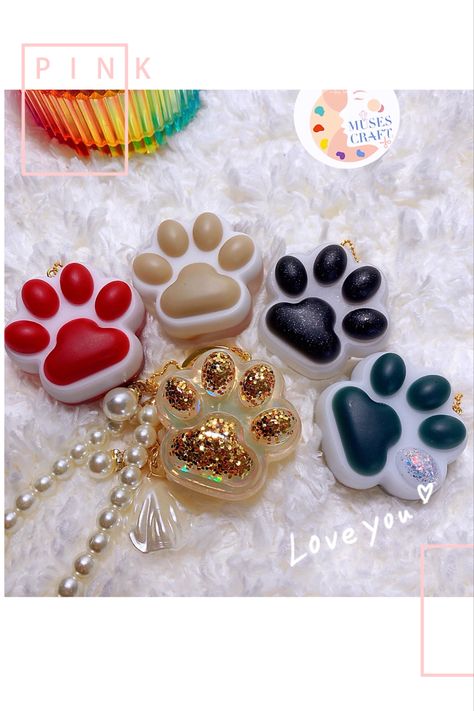 Resin Paw Keychain, Diy Resin Keychain, Paw Keychain, Keychain Ideas, Angel Design, Resin Keychain, Resin Design, Diy Resin Crafts, Keychain Design