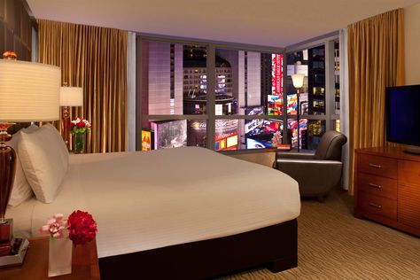 Times Square Ny, Ny Hotel, Nyc Hotels, New York Hotels, King Bedroom Sets, Hotel Interiors, Kids Bedroom Sets, City Hotel, New Beds