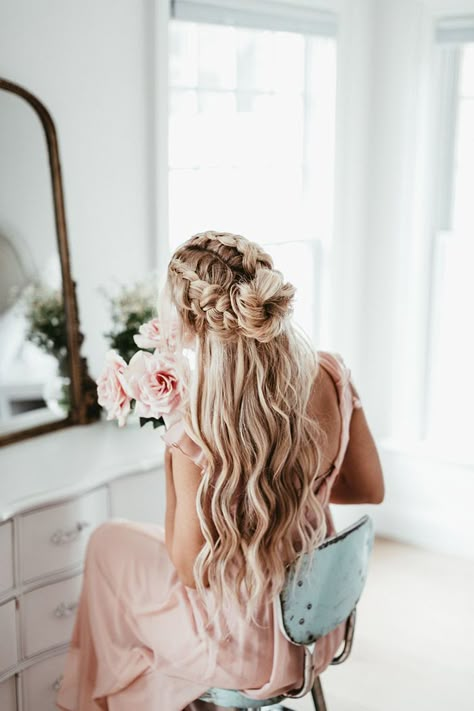 Hair DIY Beach Spray - Casey Wiegand of The Wiegands Diy Beach, Hair Diy, Cute Braided Hairstyles, Long Blonde, Formal Hairstyles, Wedding Hair And Makeup, Grunge Hair, Homecoming Hairstyles, Hair Dos