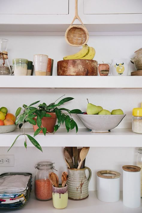 Open Kitchen Shelf Styling, Kitchen Open Shelf, Classic Farmhouse Kitchen, Kitchen Shelf Styling, Cool Kids Rooms, Messy House, Farmhouse Kitchen Island, Open Kitchen Shelves, Shelf Styling