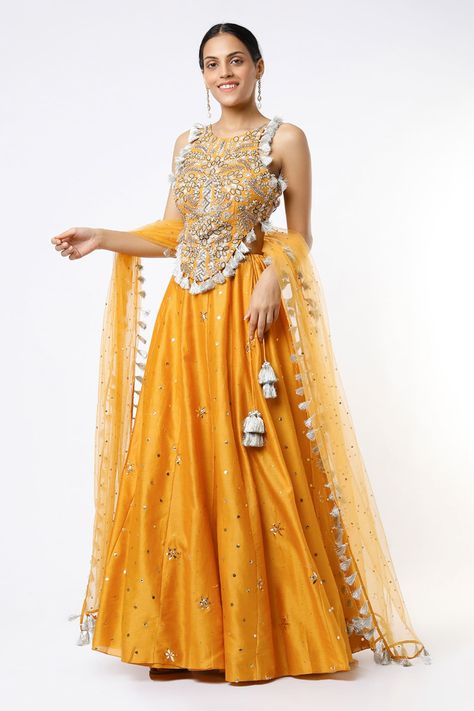 Trending Lehenga Designs, Mustard Lehenga, Mehendi Outfits For Bride, Haldi Outfit For Bride, Haldi Ceremony Outfit, Mehndi Outfits, Haldi Outfits, Zardosi Embroidery, Payal Singhal