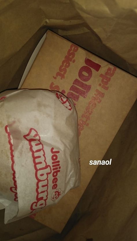 Jollibee With Boyfriend, Jollibee Fake Story, Myday Stories Ideas Facebook, Ig Story Prank, Jollibee Food Take Out, Jollibee Ig Story, Jollibee Prank Picture, Fake Ig Story Boyfriend, Ig Notes