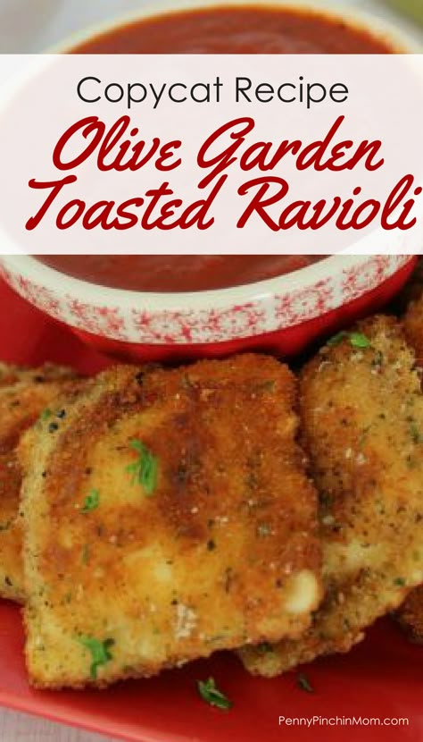 Olive Garden Copycat Recipe: Toasted Ravioli C… Ikea Copycat Recipes, Friendly's Copycat Recipes, Copycat Italian Restaurant Recipes, Copycat Restaurant Recipes Desserts, Ravioli Appetizers, Olive Garden Ravioli, Garden Party Food Ideas, Garden Party Food, Party Food Ideas Appetizers