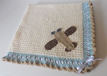 Tiramisu blanket I made, pattern by Alicia Paulson. Crochet Airplane, Crochet Blanket Boy, Airplane Quilt, Airplane Blanket, Baby Boy Crochet Blanket, Crochet Applique Patterns Free, Quick Crochet Projects, Boy Blanket, Crochet Bebe