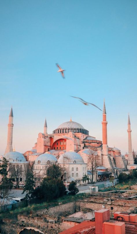 Dreaming of Turkey? Here are 35 amazing places to discover in Turkey that will amaze you! turkey aesthetic | turkey aesthetic wallpaper | turkey photography | türkiye aesthetic | travel photography | summer bucket list ideas Istanbul Turkey Photography, Visit Istanbul, Istanbul Travel, Hagia Sophia, Turkey Travel, Photography Love, Istanbul Turkey, Beautiful Places To Visit, Travel Aesthetic