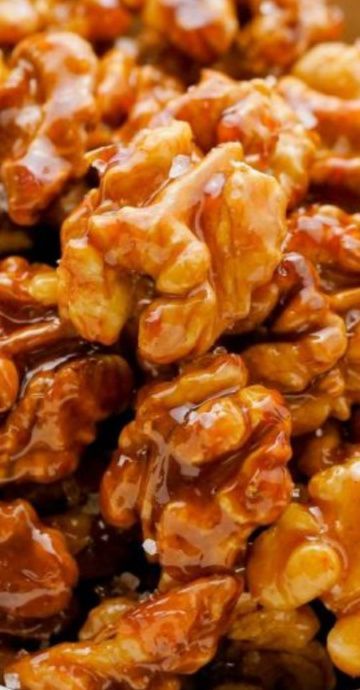 Maple Walnut Butter, Quick Candied Walnut Recipe, Maple Glazed Walnuts Recipe, English Walnuts Recipes, Maple Walnuts Candied, Candy Walnuts Recipe, Walnut Candy Recipes, Salted Walnuts Recipe, Candied Walnuts Easy