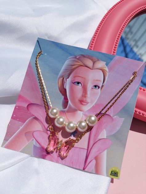 Collar barbie Fairytopia accesories accesorio aesthetic girl fairy hada Barbie Necklace, Barbie Fairytopia, Luxury Stuff, Barbie Jewelry, Bff Jewelry, Barbie Core, Princess Jewelry, Manik Manik, Hollywood Celebrity