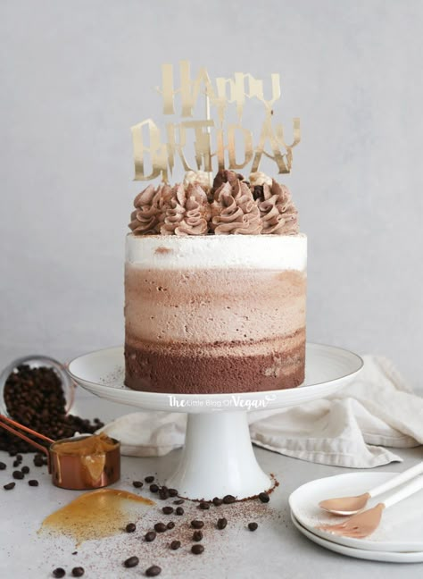 Chocolate & coffee ombré cake | The Little Blog Of Vegan Coffee Cake Birthday Decoration, Coffee Cake Decoration Ideas, Coffee Cake Decoration Birthdays, Chocolate Coffee Birthday Cake, Cake Coffee Design, Coffee Cake Design Ideas Birthday, Coffee Cake Design Ideas, Brown Cake Design Birthday, Coffee Cake Birthday