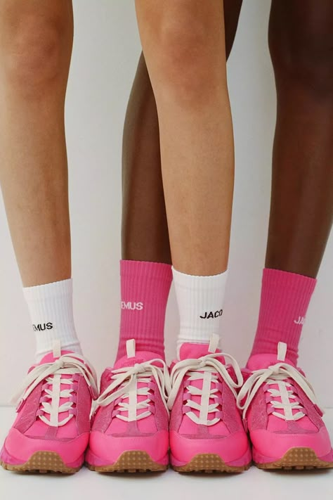 Socks Photoshoot, Sneaker Shop, Pink Dye, Shoes Photography, Nike Models, Pink Vibes, Pink Sneakers, Pink Nikes, Trail Shoes