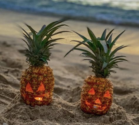 Beach Halloween Party, Beachy Halloween, California Halloween, Ghoul Summer, Halfway To Halloween, Halloween Beach, Spooky Summer, Halloween Summer, Tiki Bar Ideas